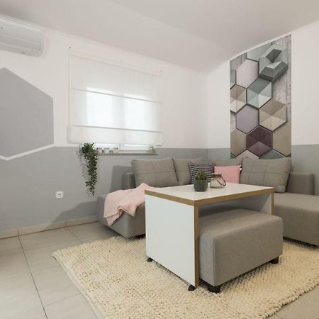 Jela Apartments Nin Luaran gambar