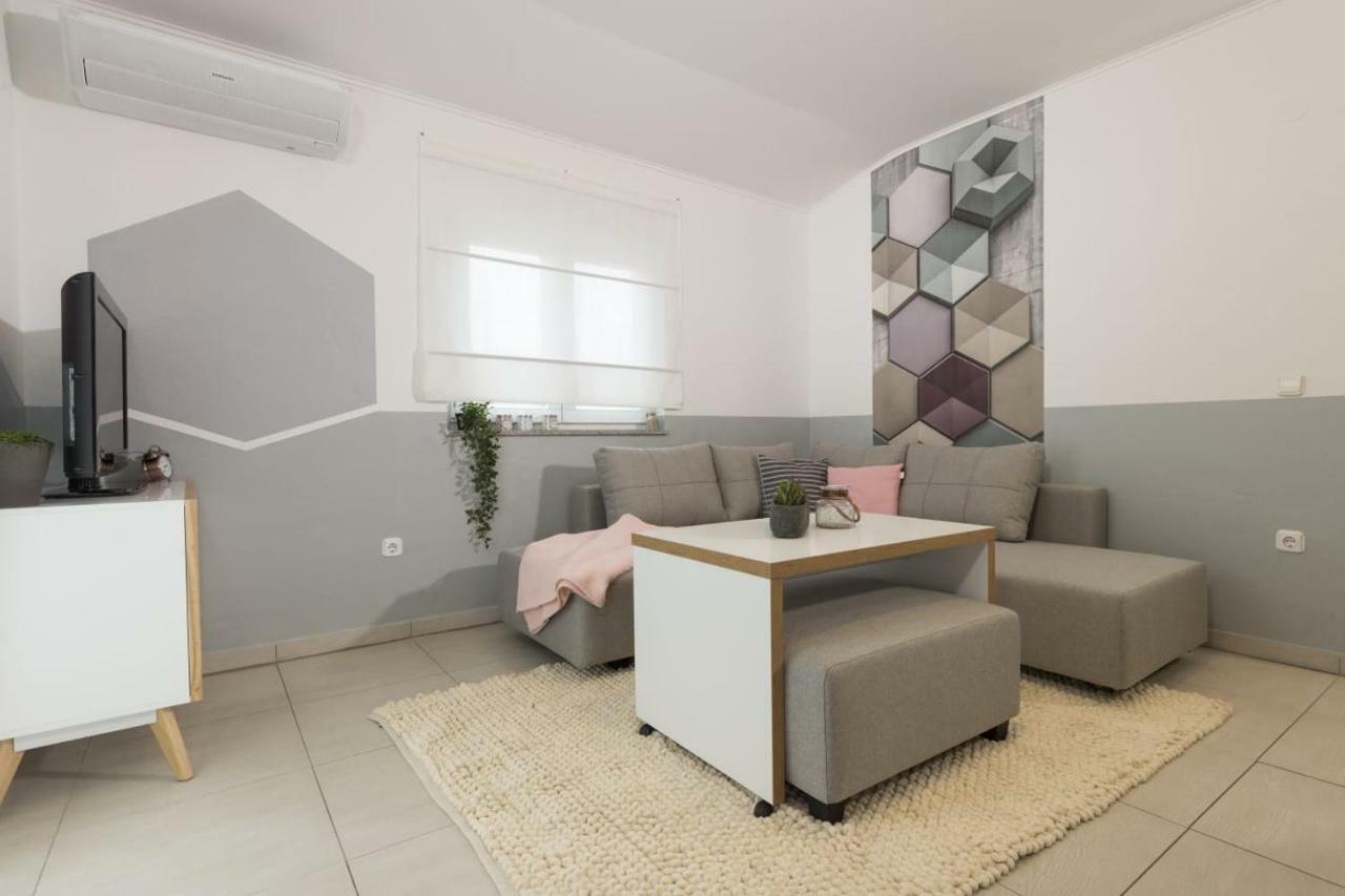 Jela Apartments Nin Luaran gambar